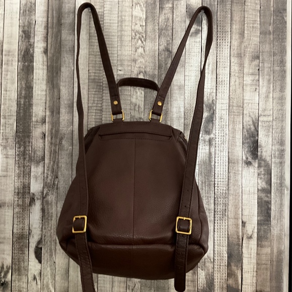HOBO RIVER BACKPACK IN WALNUT PEBBLED BROWN/EXQUISITE ONLY USED ONCE - Picture 4 of 15